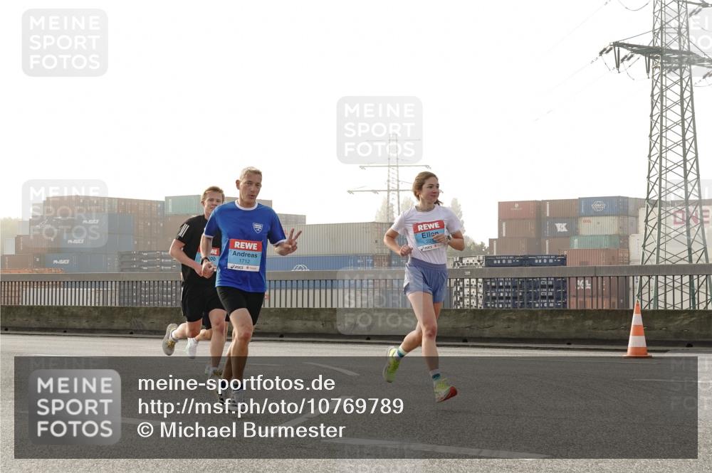 03.10.2026 - Köhlbrandbrückenlauf Michael Burmester http://msf.ph/oto/10769789 03.10.2026 09:12:35 Position 3 1712, 221 meine-sportfotos.de