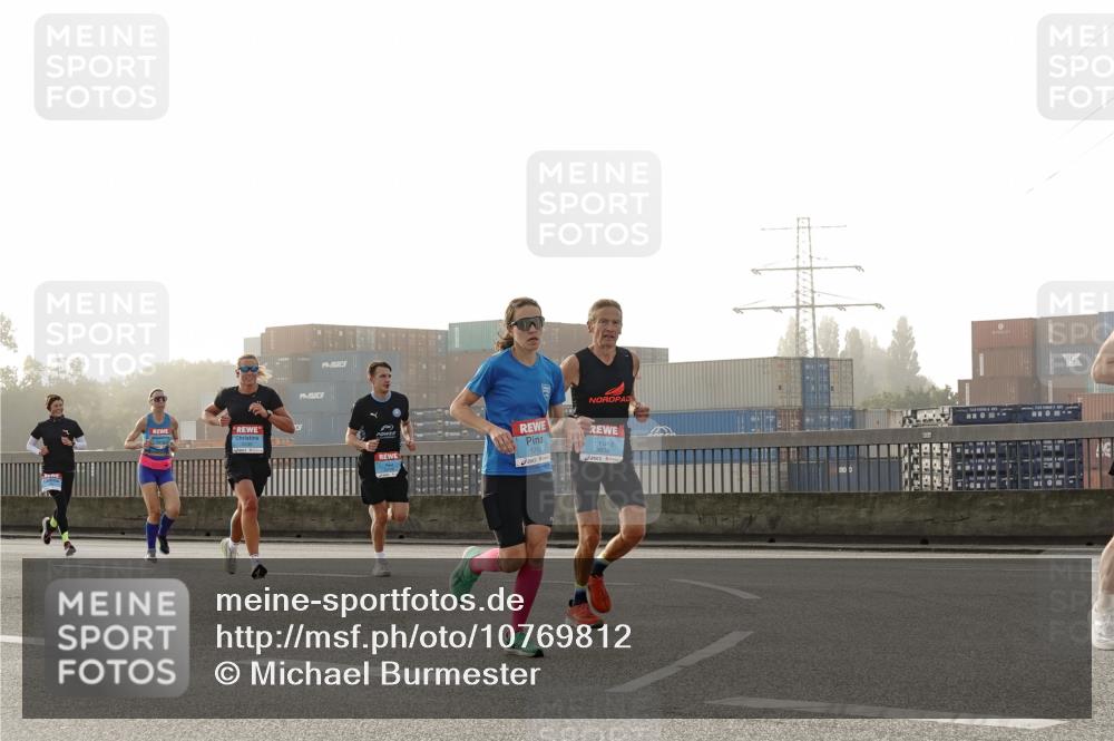 03.10.2026 - Köhlbrandbrückenlauf Michael Burmester http://msf.ph/oto/10769812 03.10.2026 09:12:39 Position 3 1714 meine-sportfotos.de