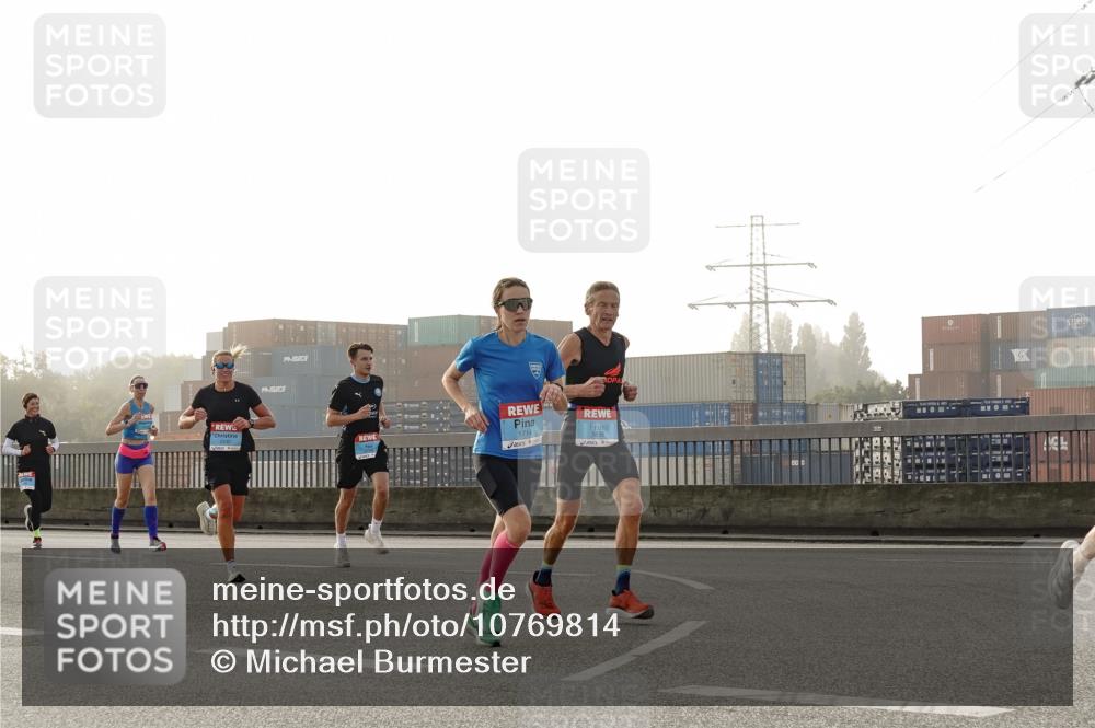 03.10.2026 - Köhlbrandbrückenlauf Michael Burmester http://msf.ph/oto/10769814 03.10.2026 09:12:39 Position 3 1714 meine-sportfotos.de