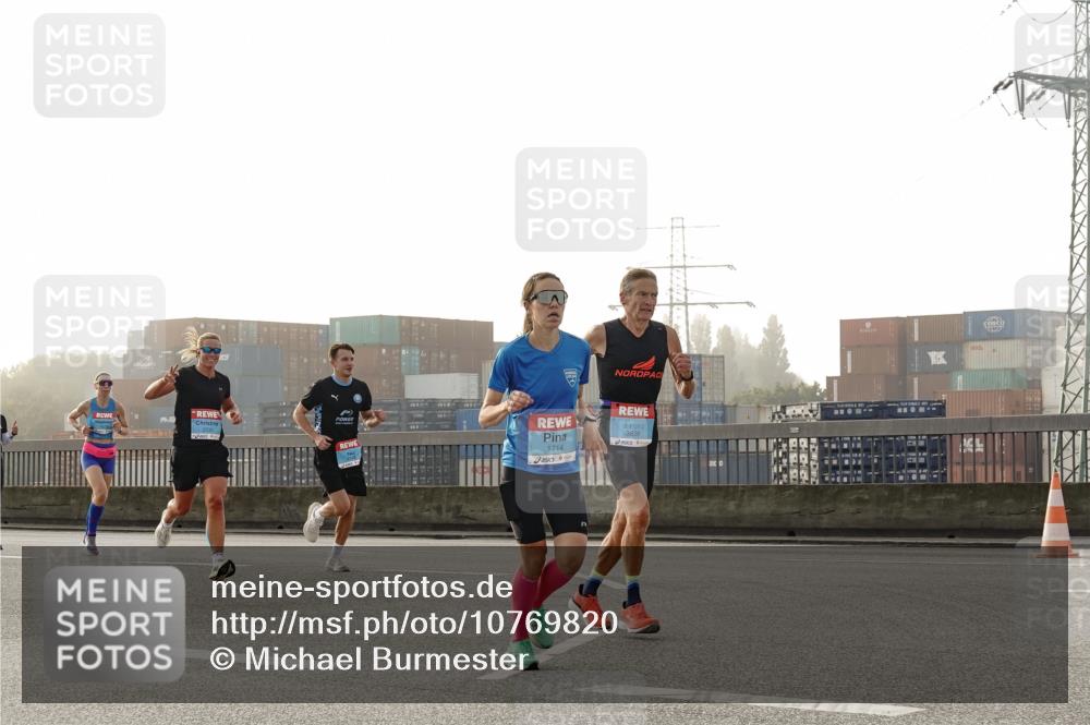 03.10.2026 - Köhlbrandbrückenlauf Michael Burmester http://msf.ph/oto/10769820 03.10.2026 09:12:39 Position 3 1714 meine-sportfotos.de