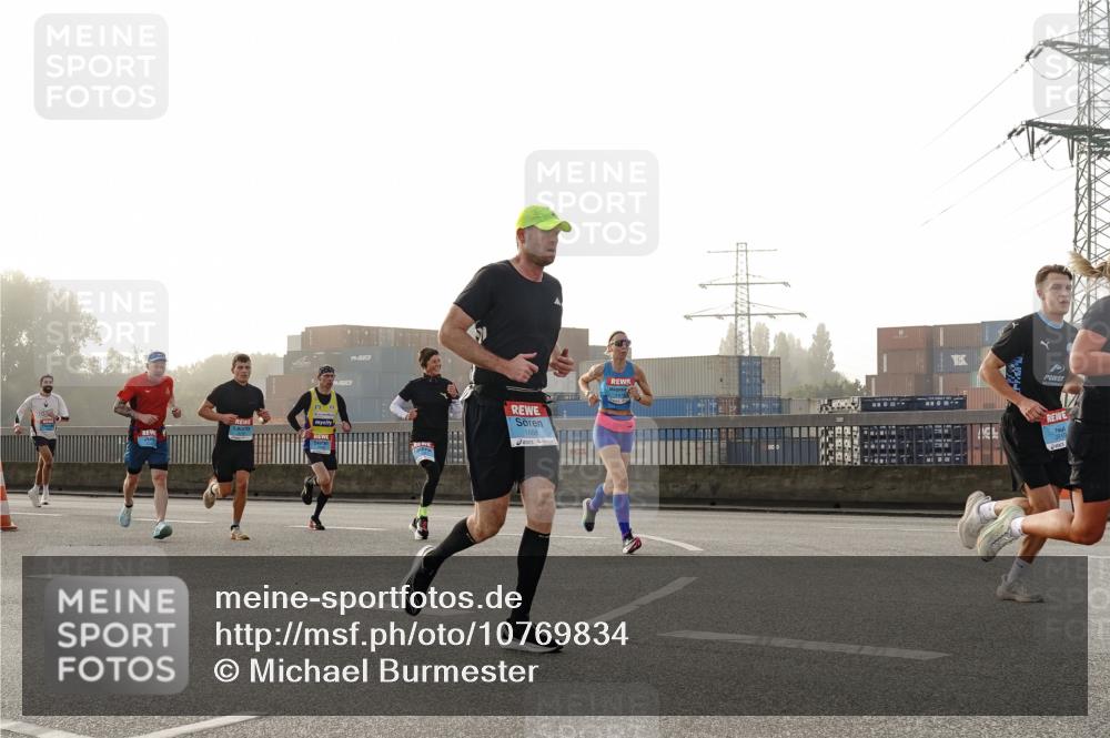 03.10.2026 - Köhlbrandbrückenlauf Michael Burmester http://msf.ph/oto/10769834 03.10.2026 09:12:41 Position 3 1688, 3769 meine-sportfotos.de