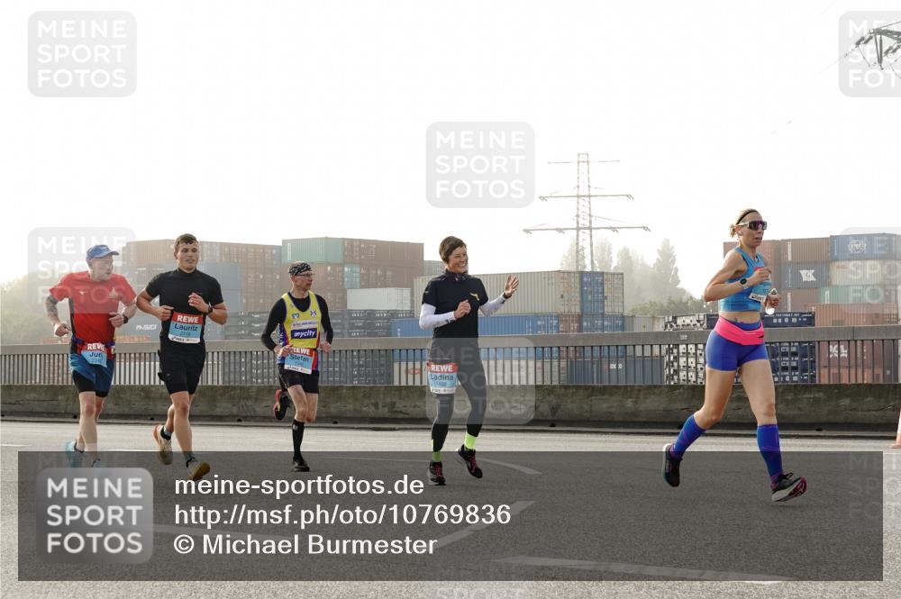 03.10.2026 - Köhlbrandbrückenlauf Michael Burmester http://msf.ph/oto/10769836 03.10.2026 09:12:42 Position 3 512, 1102 meine-sportfotos.de