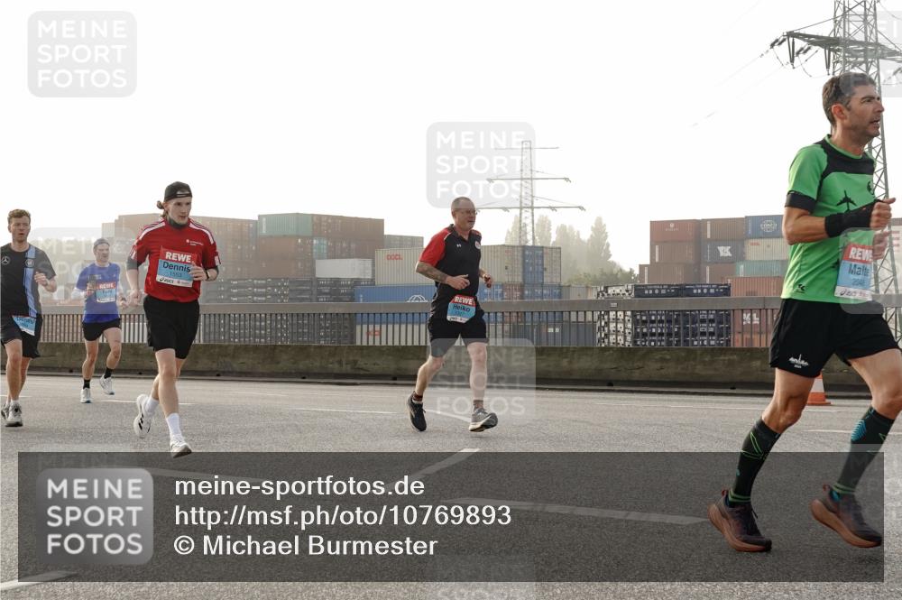 03.10.2026 - Köhlbrandbrückenlauf Michael Burmester http://msf.ph/oto/10769893 03.10.2026 09:12:52 Position 3 1553, 2048 meine-sportfotos.de