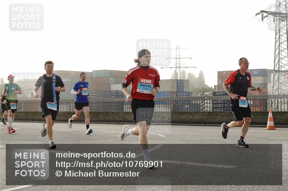 03.10.2026 - Köhlbrandbrückenlauf Michael Burmester http://msf.ph/oto/10769901 03.10.2026 09:12:53 Position 3 1553, 1327 meine-sportfotos.de
