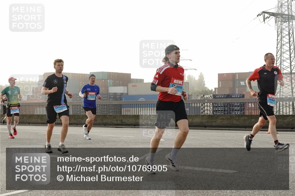 03.10.2026 - Köhlbrandbrückenlauf Michael Burmester http://msf.ph/oto/10769905 03.10.2026 09:12:53 Position 3 8 meine-sportfotos.de