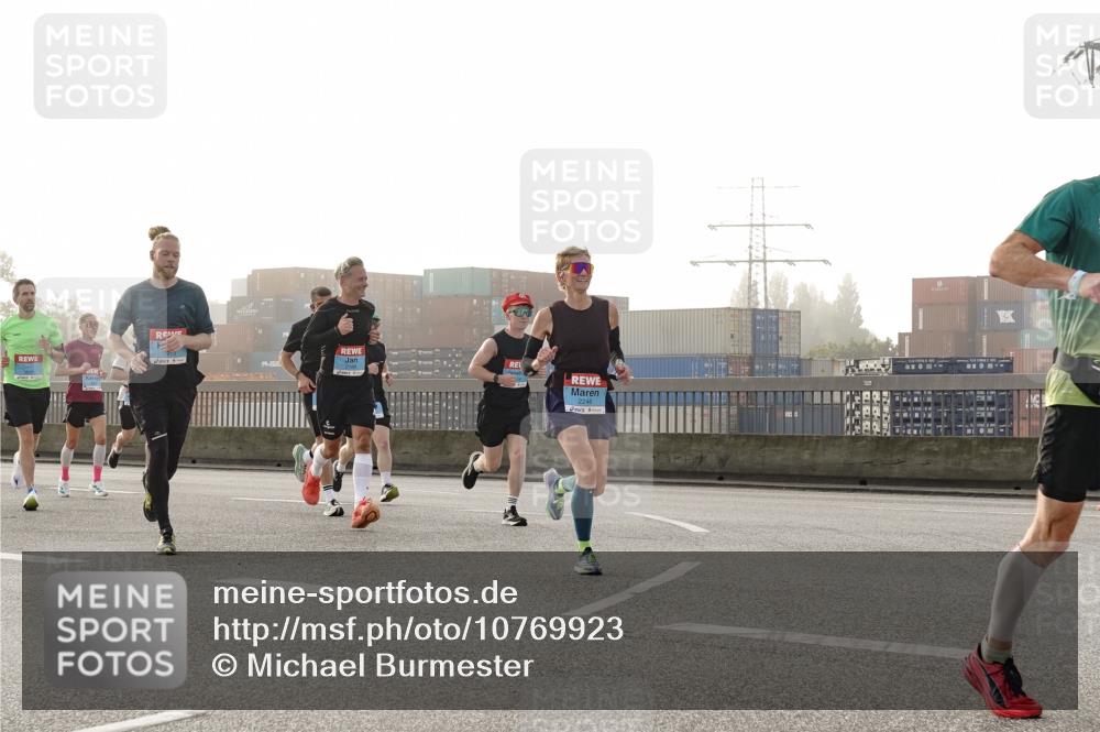 03.10.2026 - Köhlbrandbrückenlauf Michael Burmester http://msf.ph/oto/10769923 03.10.2026 09:12:56 Position 3 2246 meine-sportfotos.de
