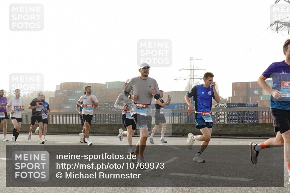03.10.2026 - Köhlbrandbrückenlauf Michael Burmester http://msf.ph/oto/10769973 03.10.2026 09:13:02 Position 3 2317, 112 meine-sportfotos.de