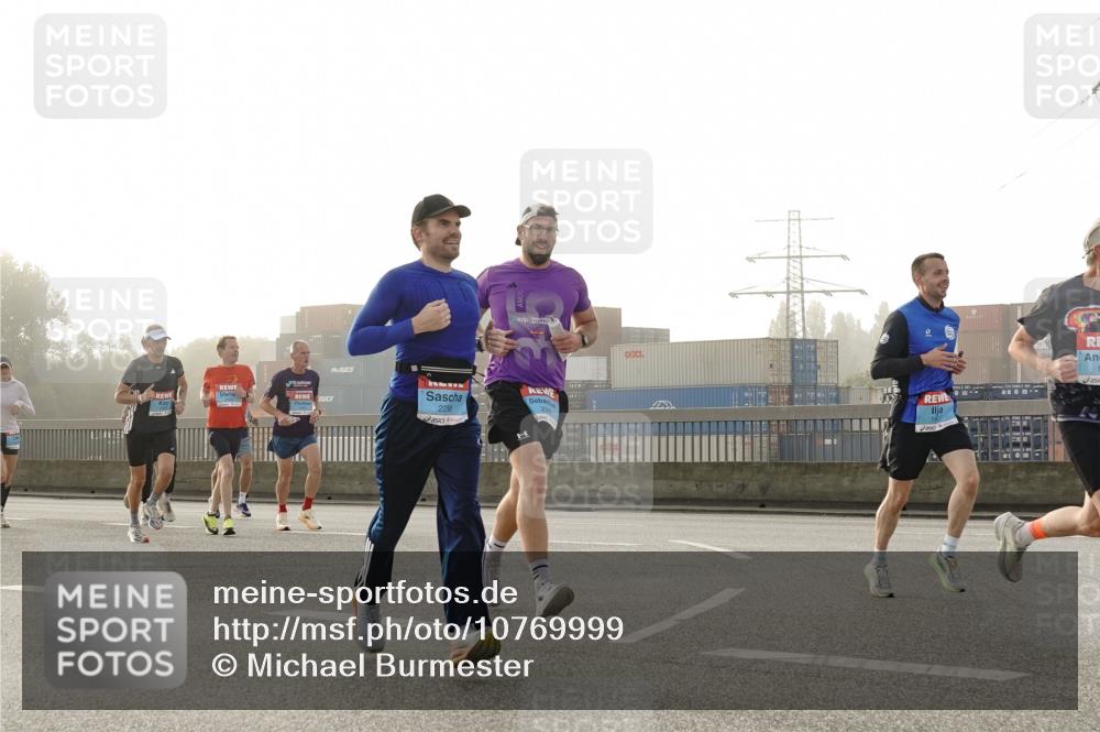 03.10.2026 - Köhlbrandbrückenlauf Michael Burmester http://msf.ph/oto/10769999 03.10.2026 09:13:06 Position 3 2238 meine-sportfotos.de