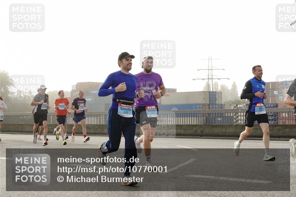 03.10.2026 - Köhlbrandbrückenlauf Michael Burmester http://msf.ph/oto/10770001 03.10.2026 09:13:06 Position 3 2238, 2303 meine-sportfotos.de