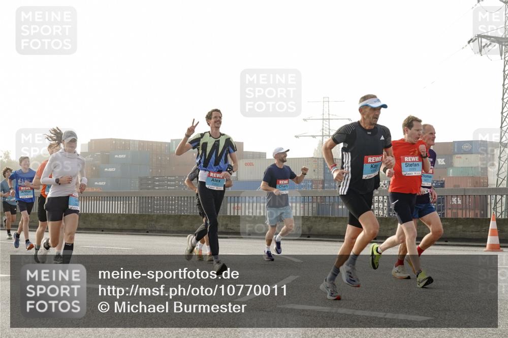03.10.2026 - Köhlbrandbrückenlauf Michael Burmester http://msf.ph/oto/10770011 03.10.2026 09:13:08 Position 3 1427 meine-sportfotos.de
