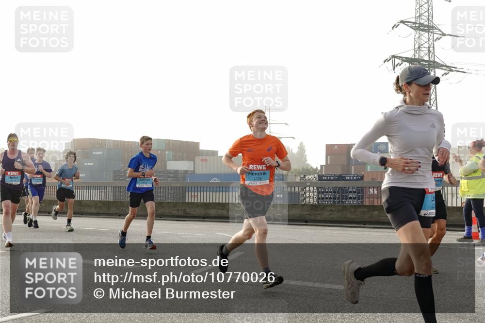03.10.2026 - Köhlbrandbrückenlauf Michael Burmester http://msf.ph/oto/10770026 03.10.2026 09:13:10 Position 3 1228 meine-sportfotos.de