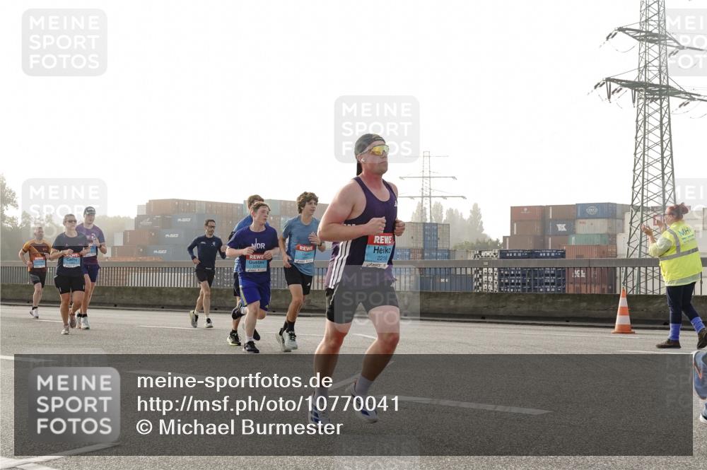 03.10.2026 - Köhlbrandbrückenlauf Michael Burmester http://msf.ph/oto/10770041 03.10.2026 09:13:12 Position 3 2216 meine-sportfotos.de