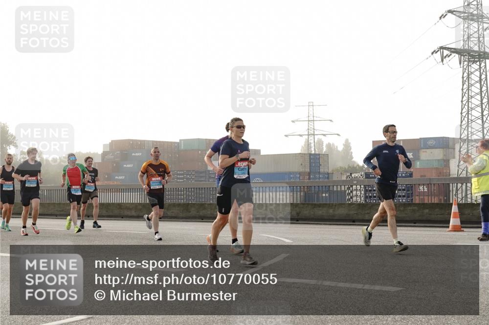 03.10.2026 - Köhlbrandbrückenlauf Michael Burmester http://msf.ph/oto/10770055 03.10.2026 09:13:14 Position 3 1952 meine-sportfotos.de