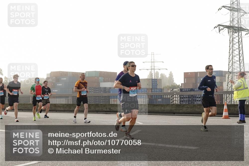 03.10.2026 - Köhlbrandbrückenlauf Michael Burmester http://msf.ph/oto/10770058 03.10.2026 09:13:14 Position 3 1317 meine-sportfotos.de