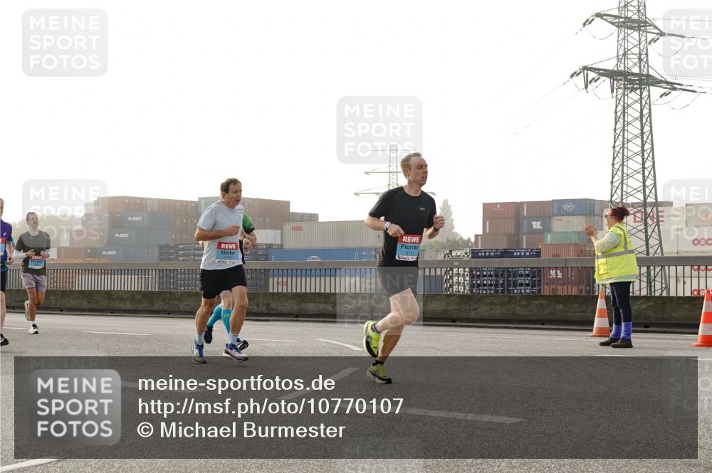 03.10.2026 - Köhlbrandbrückenlauf Michael Burmester http://msf.ph/oto/10770107 03.10.2026 09:13:21 Position 3 2151 meine-sportfotos.de