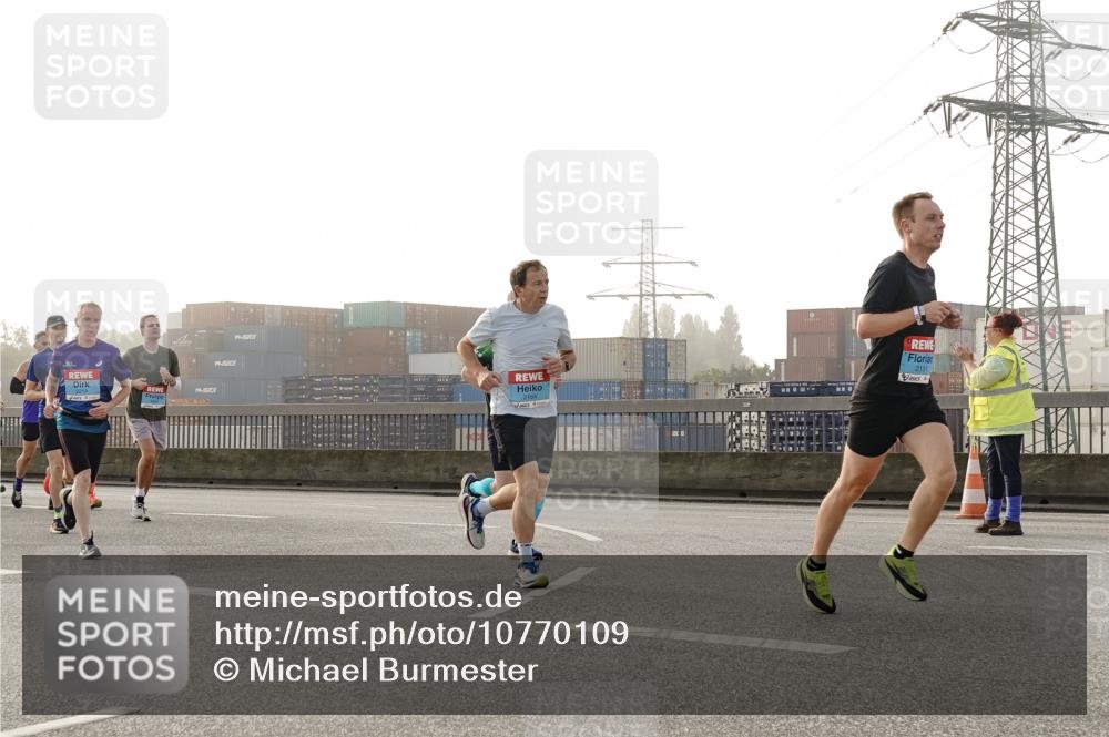 03.10.2026 - Köhlbrandbrückenlauf Michael Burmester http://msf.ph/oto/10770109 03.10.2026 09:13:21 Position 3 2164, 2151 meine-sportfotos.de