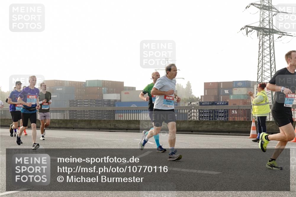03.10.2026 - Köhlbrandbrückenlauf Michael Burmester http://msf.ph/oto/10770116 03.10.2026 09:13:22 Position 3 2151 meine-sportfotos.de