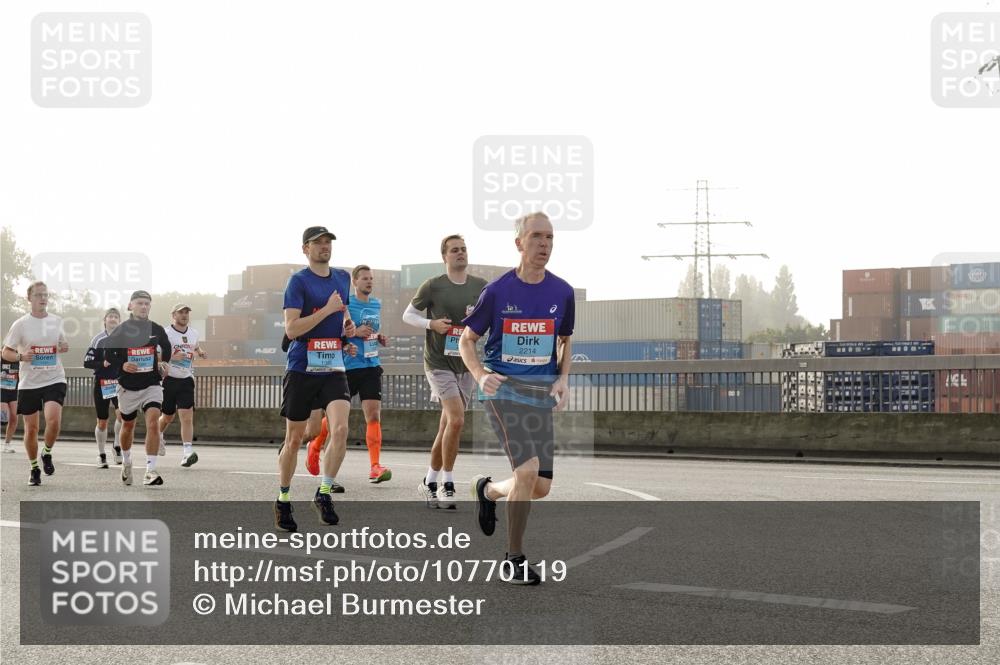 03.10.2026 - Köhlbrandbrückenlauf Michael Burmester http://msf.ph/oto/10770119 03.10.2026 09:13:23 Position 3 2214, 1396 meine-sportfotos.de