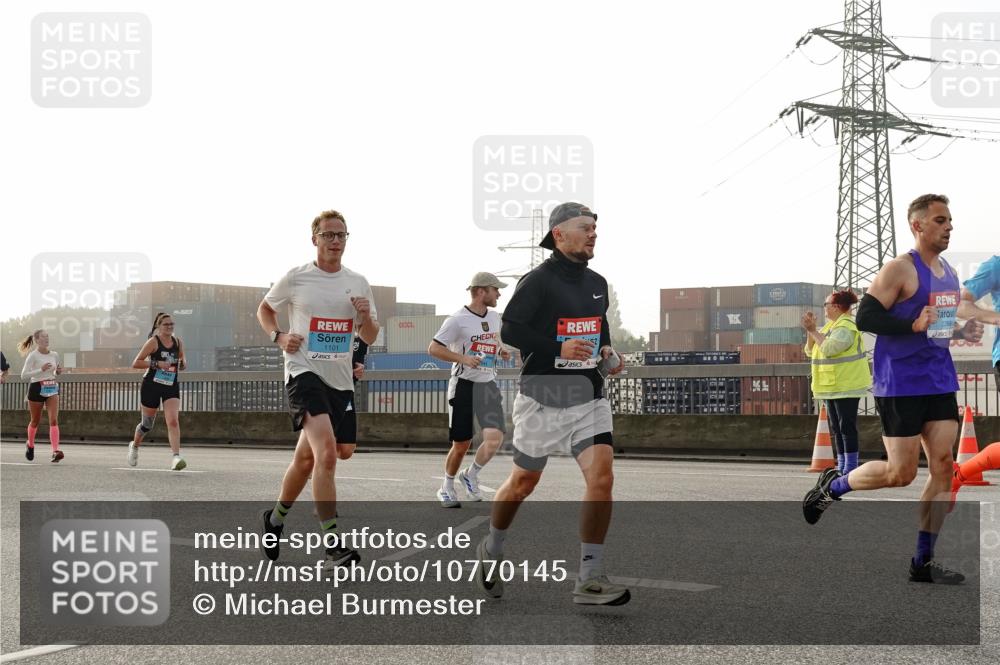 03.10.2026 - Köhlbrandbrückenlauf Michael Burmester http://msf.ph/oto/10770145 03.10.2026 09:13:25 Position 3 1101, 2258 meine-sportfotos.de