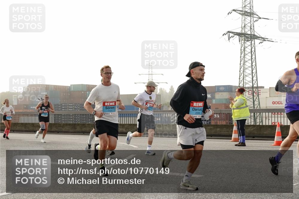 03.10.2026 - Köhlbrandbrückenlauf Michael Burmester http://msf.ph/oto/10770149 03.10.2026 09:13:26 Position 3 1101, 24, 2099 meine-sportfotos.de