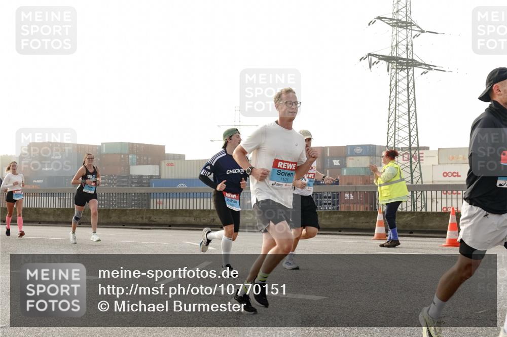 03.10.2026 - Köhlbrandbrückenlauf Michael Burmester http://msf.ph/oto/10770151 03.10.2026 09:13:26 Position 3 1101 meine-sportfotos.de