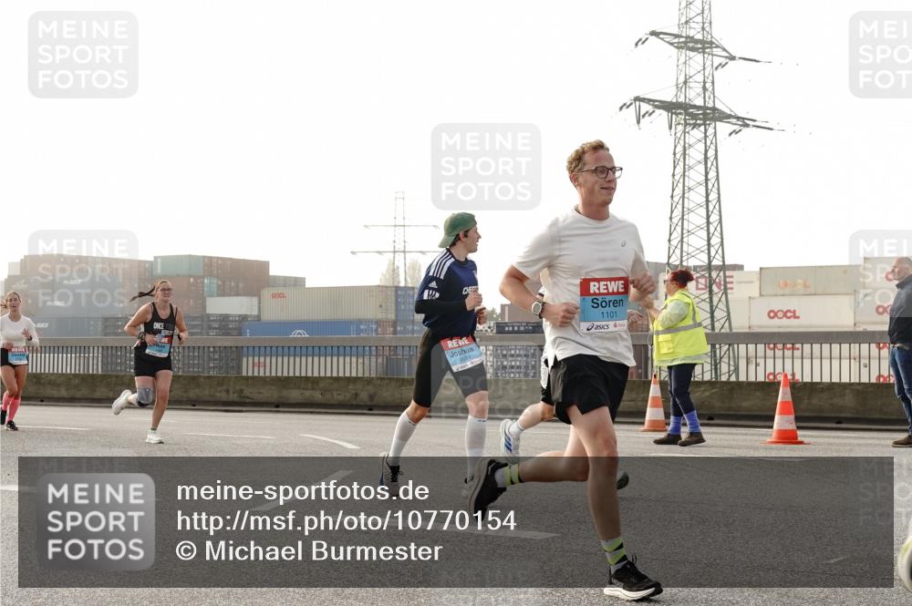 03.10.2026 - Köhlbrandbrückenlauf Michael Burmester http://msf.ph/oto/10770154 03.10.2026 09:13:26 Position 3 3699, 1101 meine-sportfotos.de