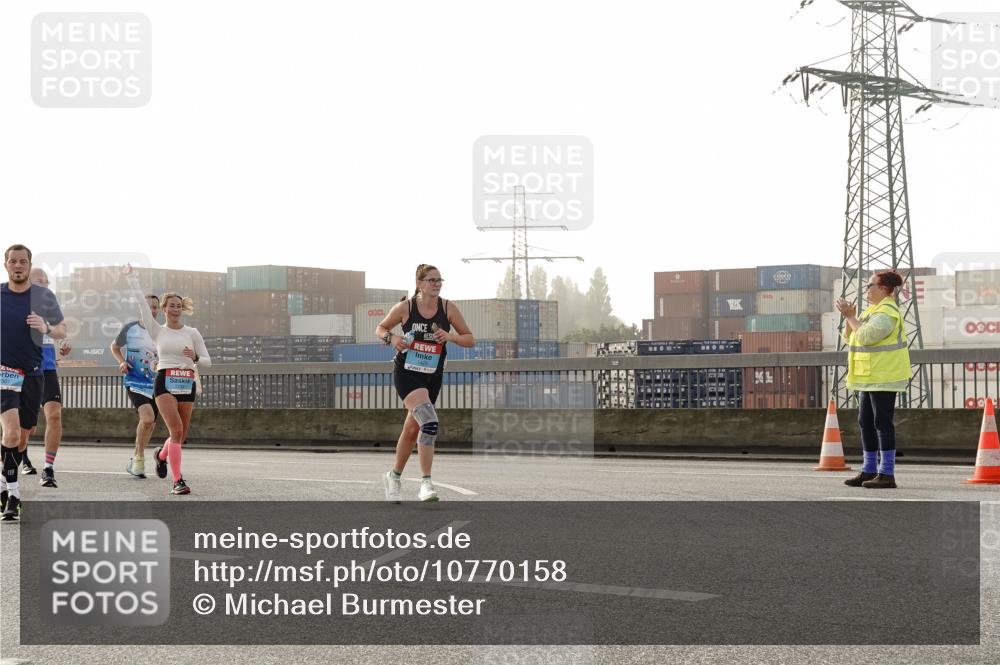 03.10.2026 - Köhlbrandbrückenlauf Michael Burmester http://msf.ph/oto/10770158 03.10.2026 09:13:27 Position 3  meine-sportfotos.de