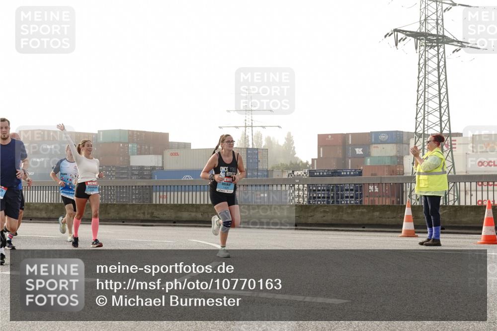 03.10.2026 - Köhlbrandbrückenlauf Michael Burmester http://msf.ph/oto/10770163 03.10.2026 09:13:27 Position 3  meine-sportfotos.de