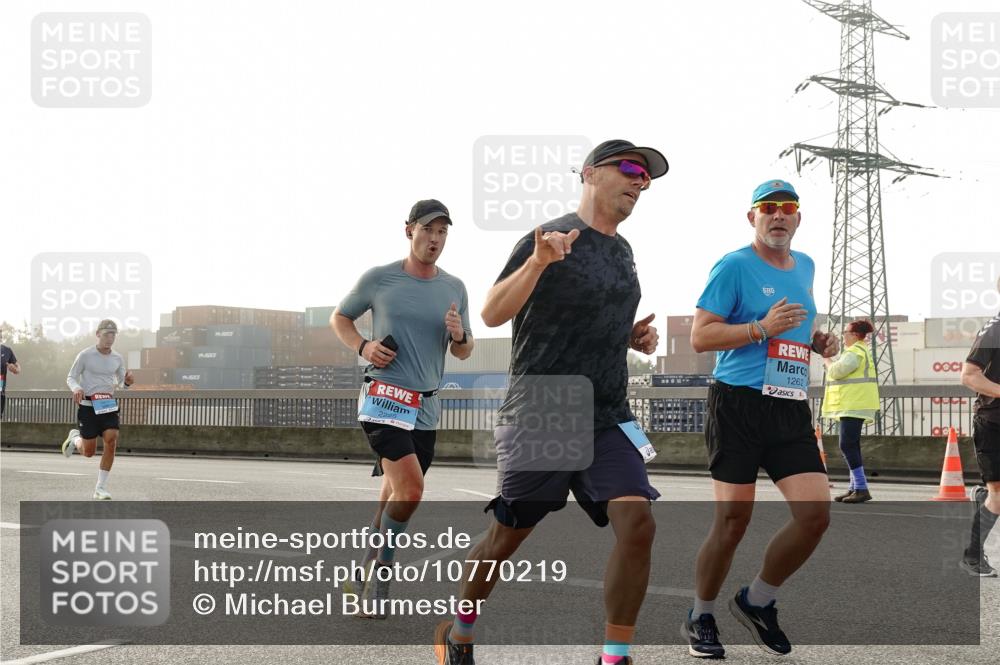 03.10.2026 - Köhlbrandbrückenlauf Michael Burmester http://msf.ph/oto/10770219 03.10.2026 09:13:34 Position 3 2225, 1262 meine-sportfotos.de