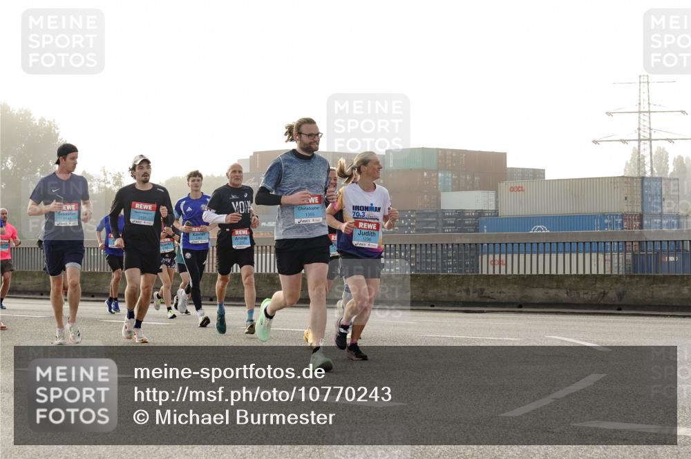 03.10.2026 - Köhlbrandbrückenlauf Michael Burmester http://msf.ph/oto/10770243 03.10.2026 09:13:42 Position 3 2145, 2137, 1355, 70, 3, 1298 meine-sportfotos.de
