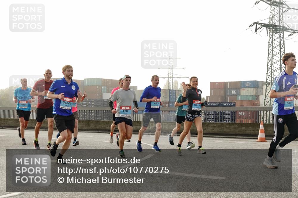 03.10.2026 - Köhlbrandbrückenlauf Michael Burmester http://msf.ph/oto/10770275 03.10.2026 09:13:46 Position 3 1829, 2182, 2368, 2138 meine-sportfotos.de