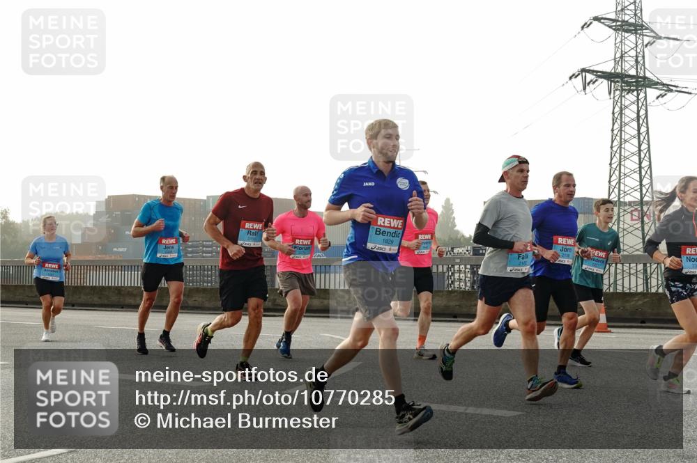 03.10.2026 - Köhlbrandbrückenlauf Michael Burmester http://msf.ph/oto/10770285 03.10.2026 09:13:47 Position 3 1829, 2182, 2138 meine-sportfotos.de