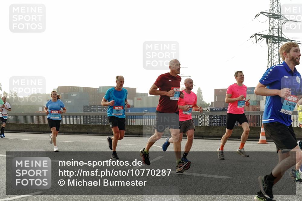 03.10.2026 - Köhlbrandbrückenlauf Michael Burmester http://msf.ph/oto/10770287 03.10.2026 09:13:47 Position 3 2150, 1829 meine-sportfotos.de
