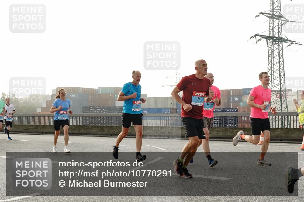 03.10.2026 - Köhlbrandbrückenlauf Michael Burmester http://msf.ph/oto/10770291 03.10.2026 09:13:48 Position 3 2150 meine-sportfotos.de
