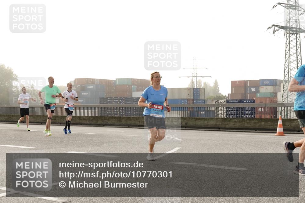 03.10.2026 - Köhlbrandbrückenlauf Michael Burmester http://msf.ph/oto/10770301 03.10.2026 09:13:49 Position 3 1267 meine-sportfotos.de