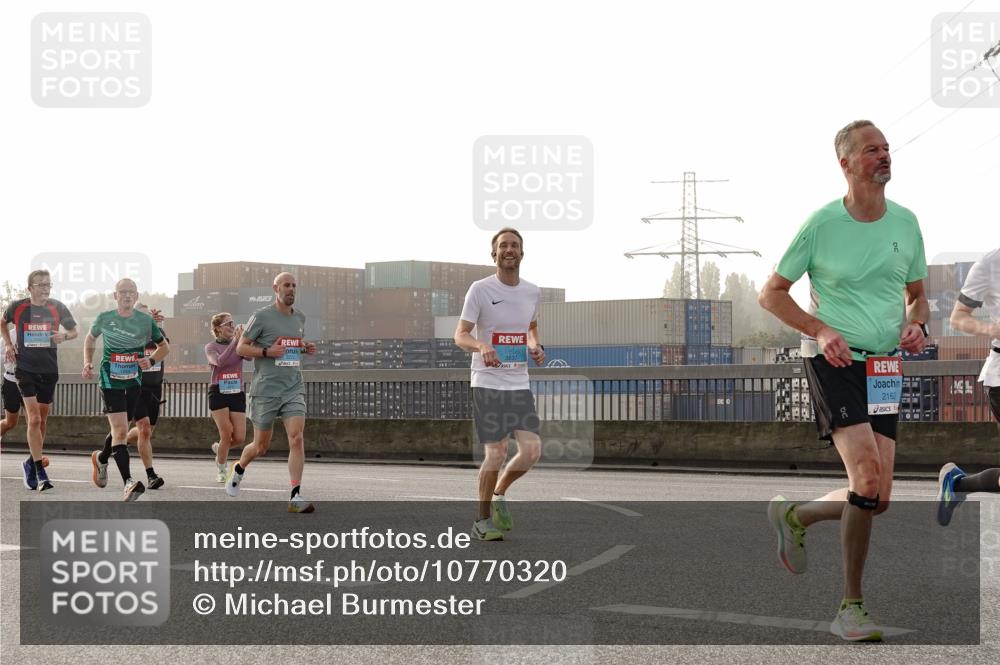 03.10.2026 - Köhlbrandbrückenlauf Michael Burmester http://msf.ph/oto/10770320 03.10.2026 09:13:52 Position 3 3837, 2163 meine-sportfotos.de
