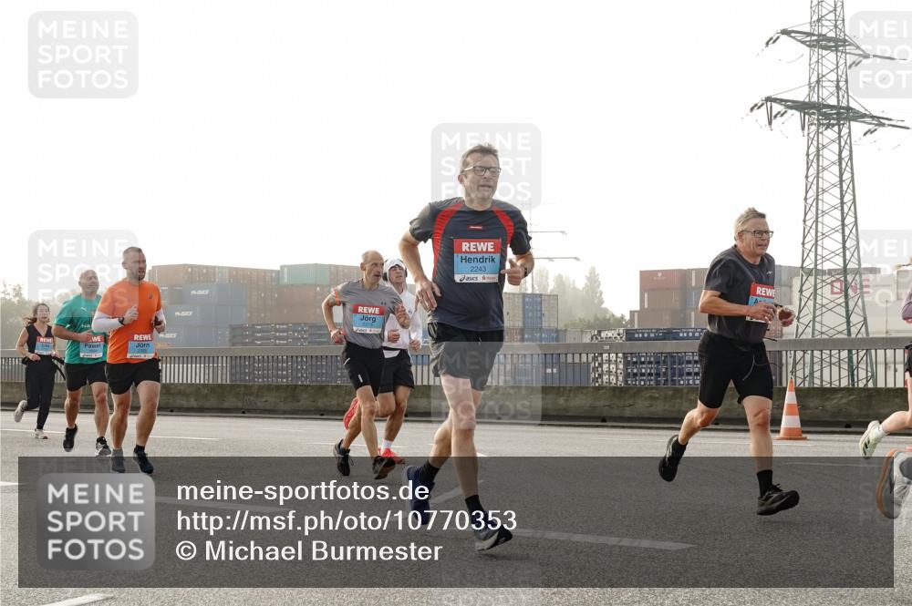 03.10.2026 - Köhlbrandbrückenlauf Michael Burmester http://msf.ph/oto/10770353 03.10.2026 09:13:55 Position 3 2243 meine-sportfotos.de