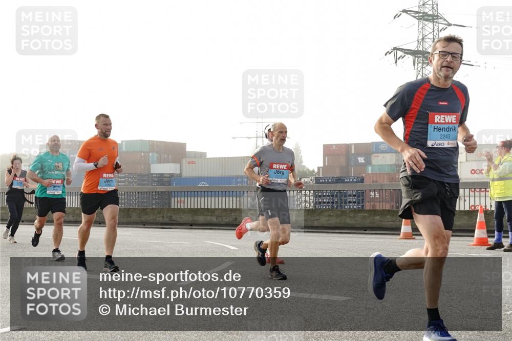 03.10.2026 - Köhlbrandbrückenlauf Michael Burmester http://msf.ph/oto/10770359 03.10.2026 09:13:56 Position 3 2243 meine-sportfotos.de