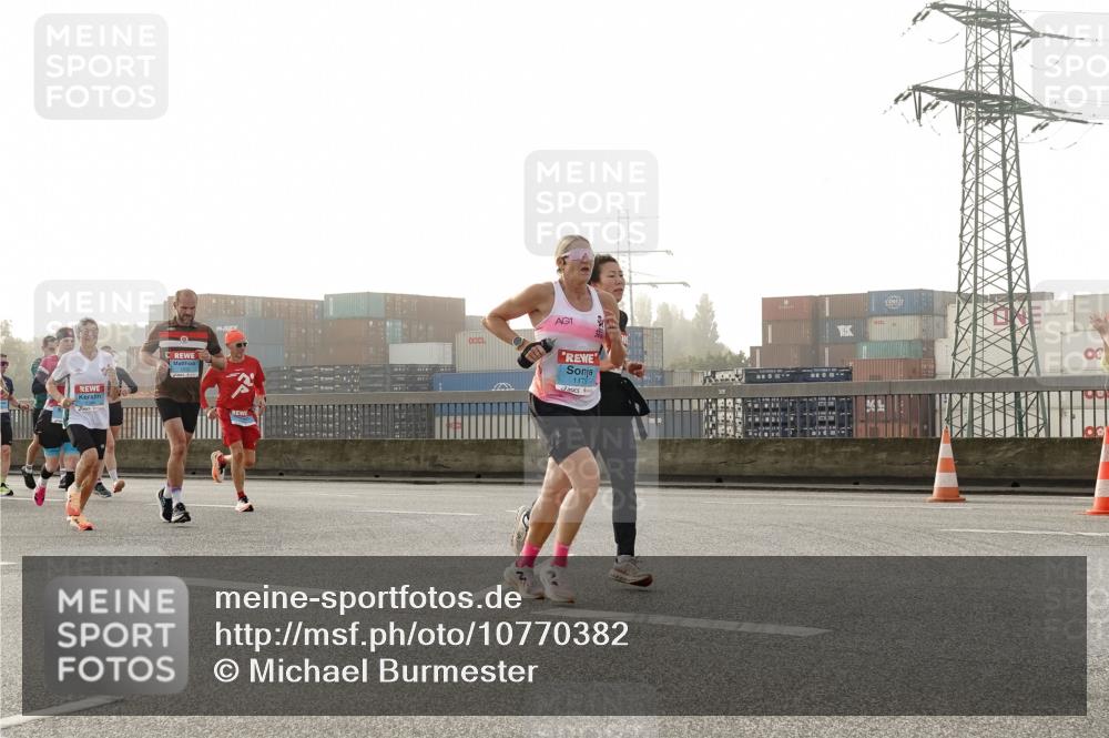 03.10.2026 - Köhlbrandbrückenlauf Michael Burmester http://msf.ph/oto/10770382 03.10.2026 09:13:58 Position 3 1, 1179 meine-sportfotos.de