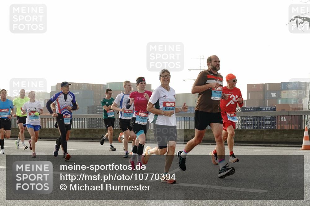 03.10.2026 - Köhlbrandbrückenlauf Michael Burmester http://msf.ph/oto/10770394 03.10.2026 09:14:00 Position 3 1812 meine-sportfotos.de