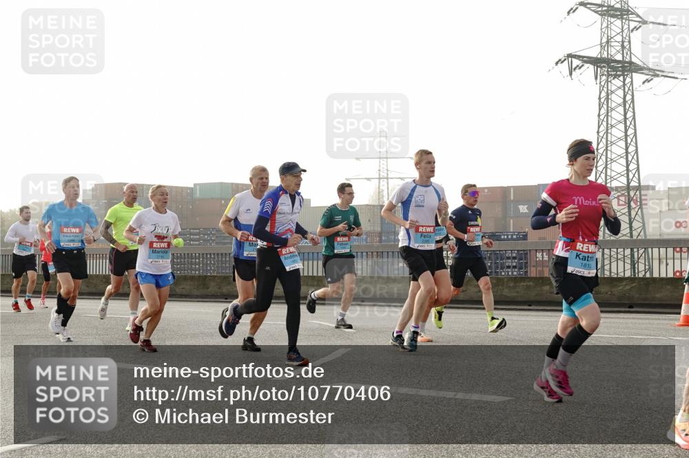 03.10.2026 - Köhlbrandbrückenlauf Michael Burmester http://msf.ph/oto/10770406 03.10.2026 09:14:02 Position 3 1953, 2389, 5, 1812 meine-sportfotos.de