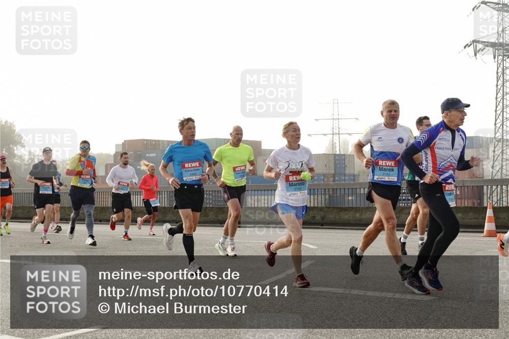 03.10.2026 - Köhlbrandbrückenlauf Michael Burmester http://msf.ph/oto/10770414 03.10.2026 09:14:02 Position 3 2144, 2143 meine-sportfotos.de