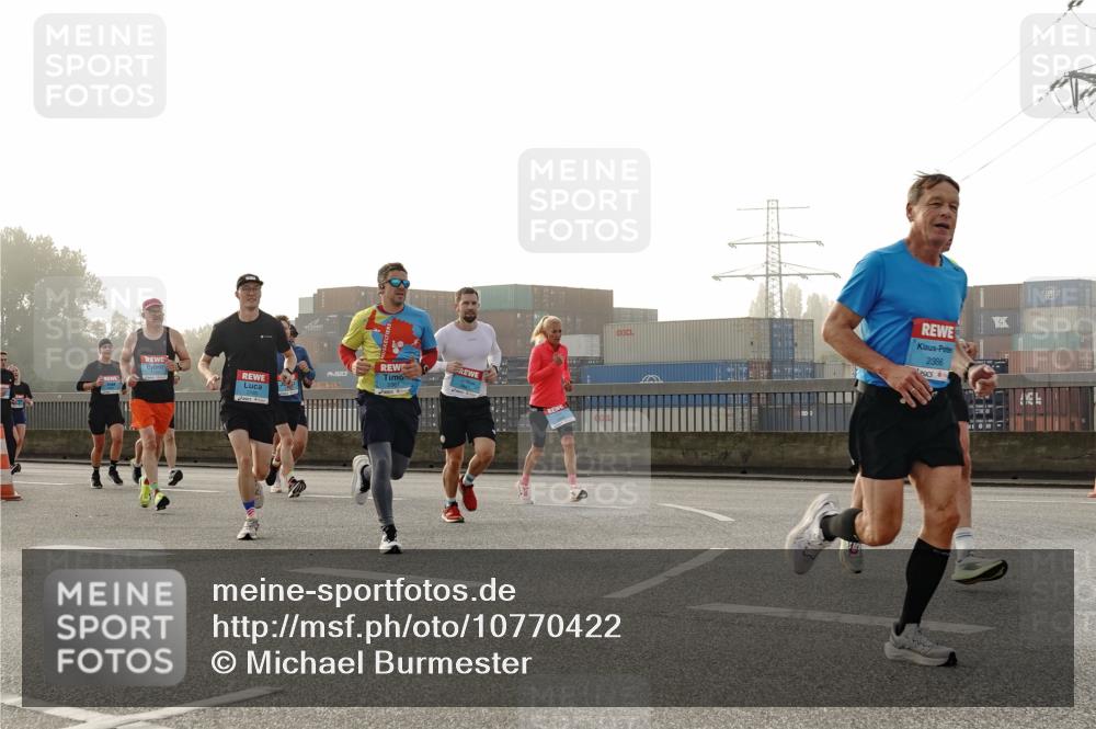 03.10.2026 - Köhlbrandbrückenlauf Michael Burmester http://msf.ph/oto/10770422 03.10.2026 09:14:04 Position 3 2386 meine-sportfotos.de