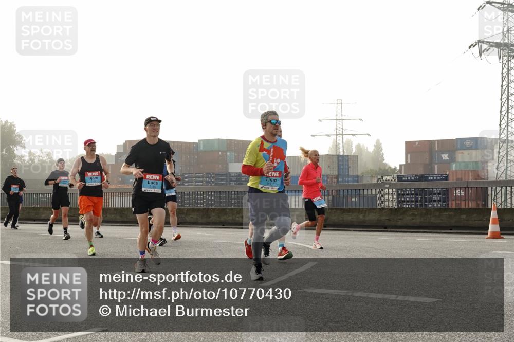 03.10.2026 - Köhlbrandbrückenlauf Michael Burmester http://msf.ph/oto/10770430 03.10.2026 09:14:04 Position 3  meine-sportfotos.de
