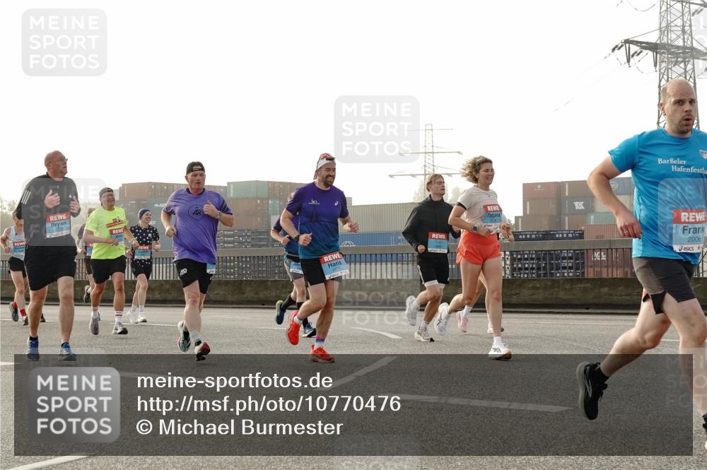 03.10.2026 - Köhlbrandbrückenlauf Michael Burmester http://msf.ph/oto/10770476 03.10.2026 09:14:11 Position 3 2270, 2014, 2006 meine-sportfotos.de