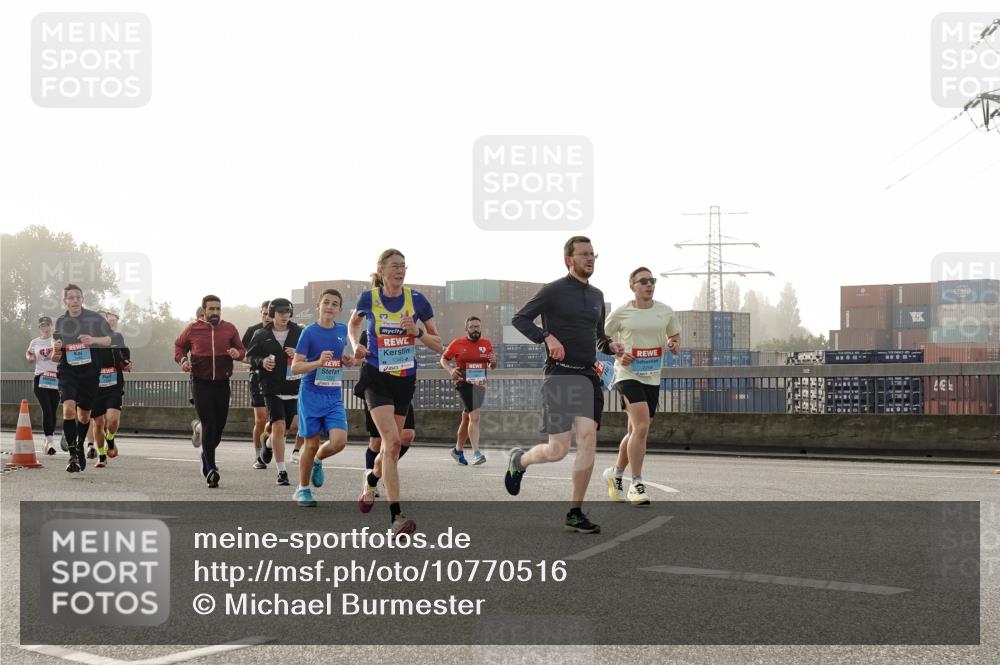 03.10.2026 - Köhlbrandbrückenlauf Michael Burmester http://msf.ph/oto/10770516 03.10.2026 09:14:16 Position 3 1343 meine-sportfotos.de