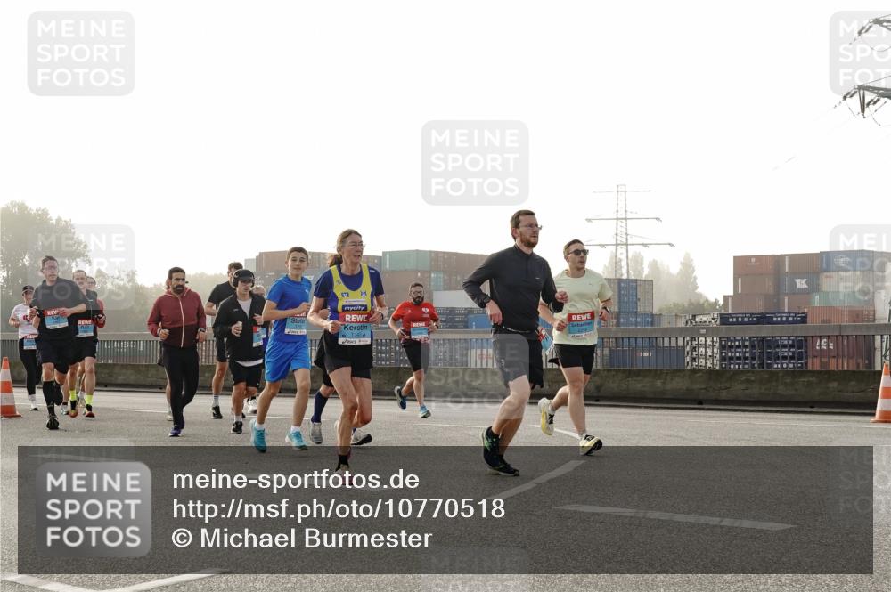 03.10.2026 - Köhlbrandbrückenlauf Michael Burmester http://msf.ph/oto/10770518 03.10.2026 09:14:17 Position 3 1343 meine-sportfotos.de