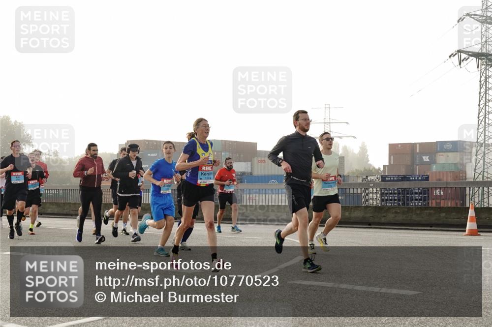 03.10.2026 - Köhlbrandbrückenlauf Michael Burmester http://msf.ph/oto/10770523 03.10.2026 09:14:17 Position 3 1343 meine-sportfotos.de