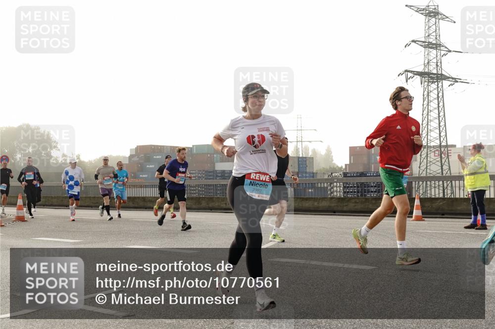 03.10.2026 - Köhlbrandbrückenlauf Michael Burmester http://msf.ph/oto/10770561 03.10.2026 09:14:22 Position 3 2382 meine-sportfotos.de
