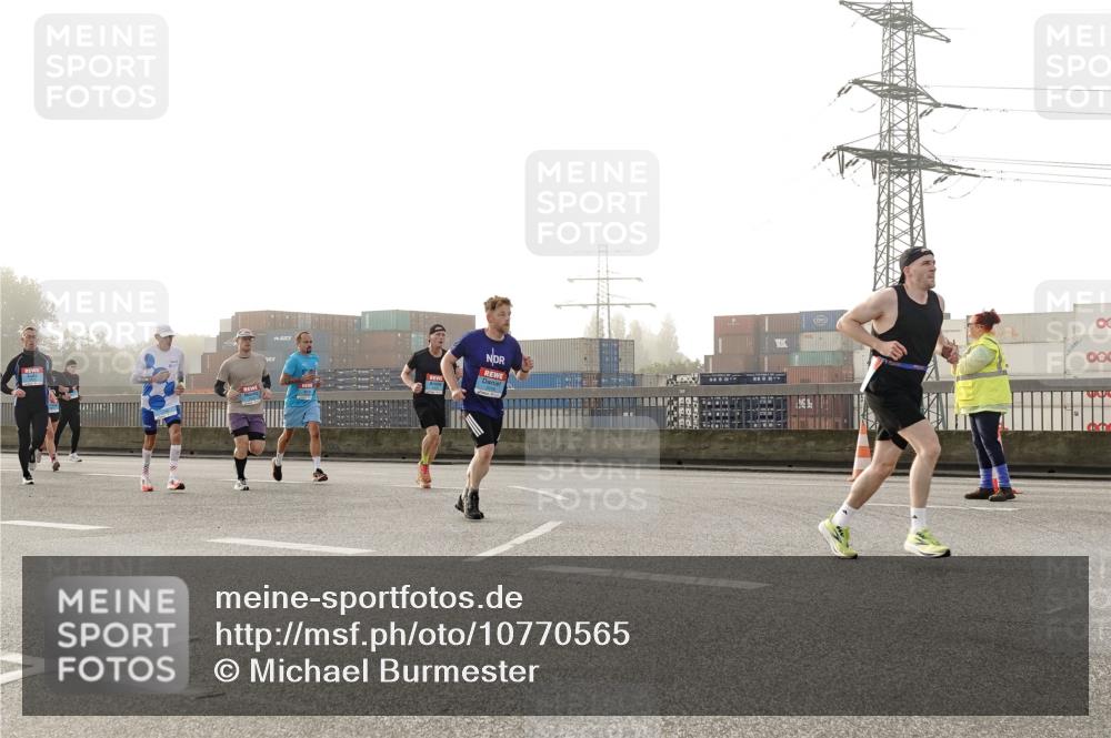 03.10.2026 - Köhlbrandbrückenlauf Michael Burmester http://msf.ph/oto/10770565 03.10.2026 09:14:22 Position 3  meine-sportfotos.de